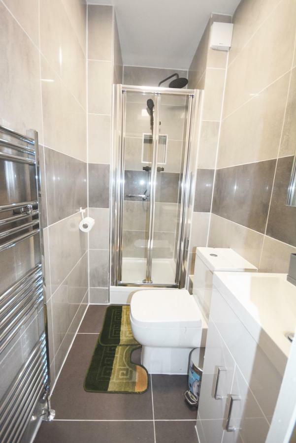 London Modern 4 Bedroom Apartment Eksteriør bilde