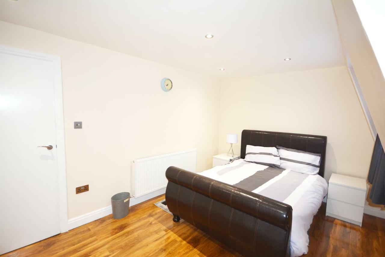 London Modern 4 Bedroom Apartment Eksteriør bilde