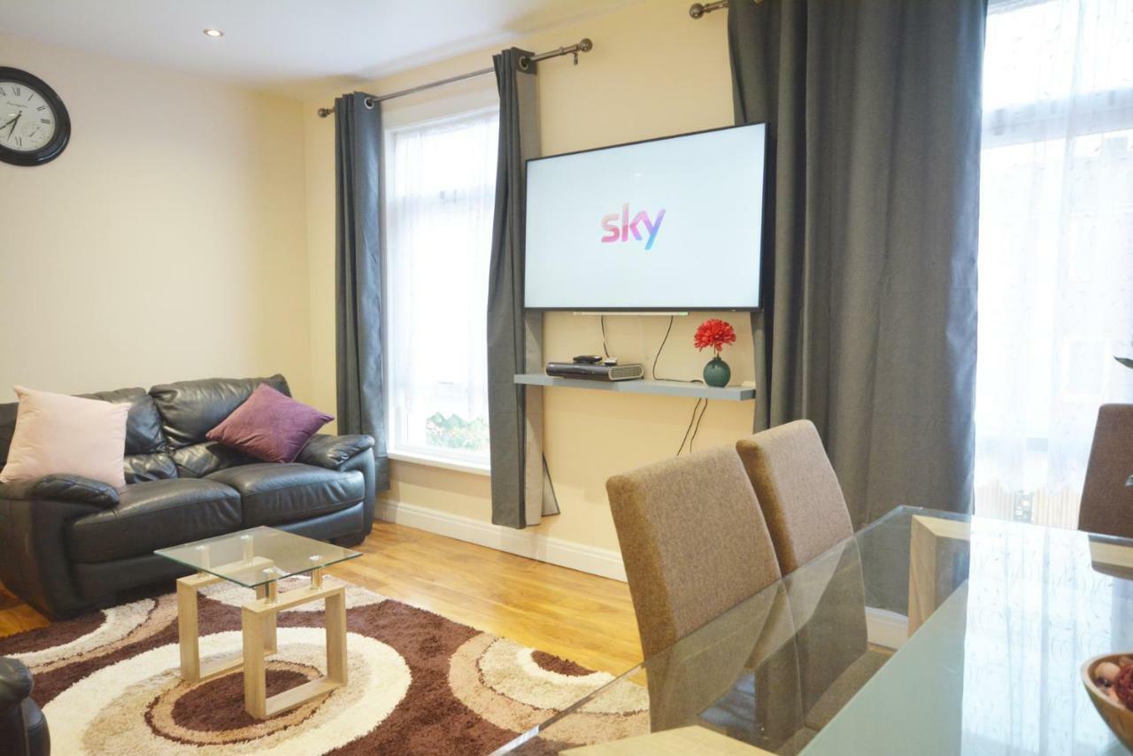 London Modern 4 Bedroom Apartment Eksteriør bilde