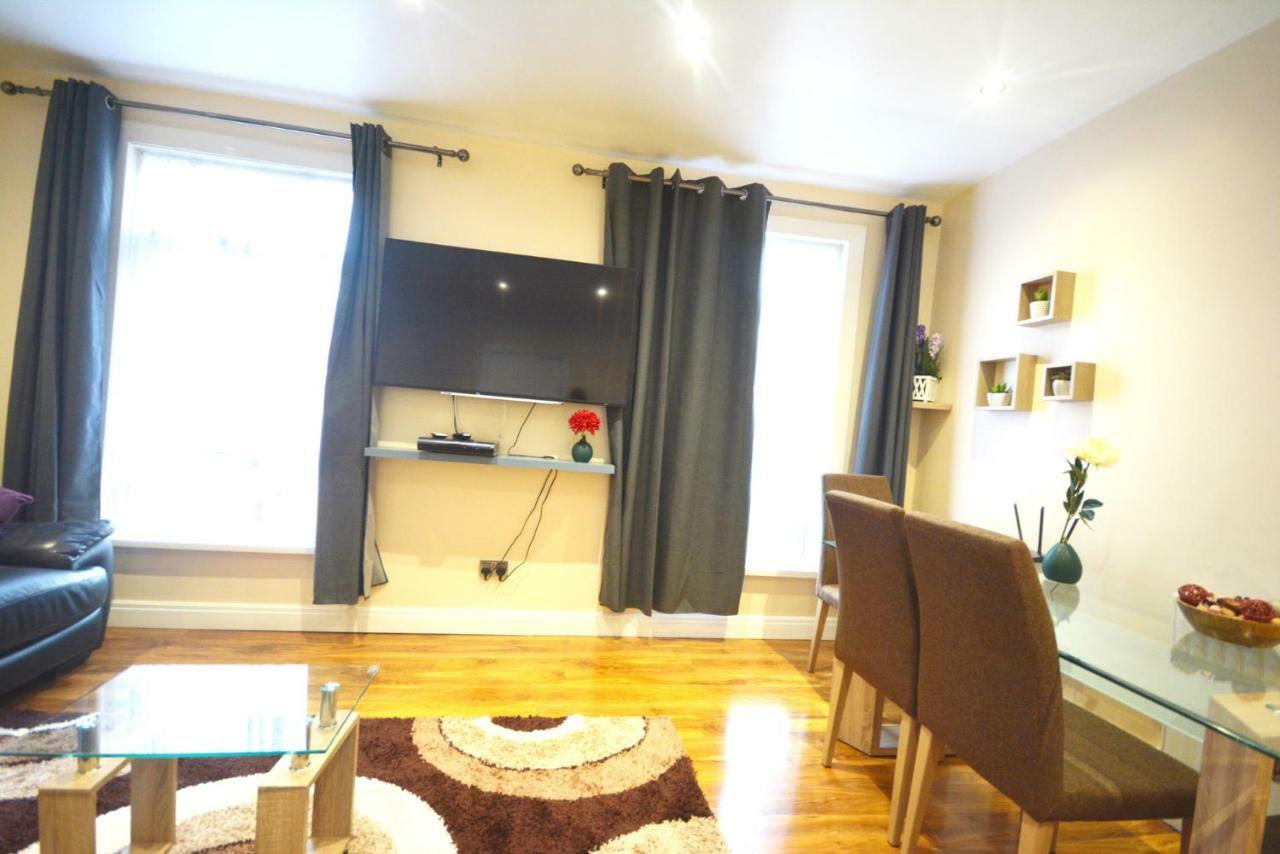 London Modern 4 Bedroom Apartment Eksteriør bilde