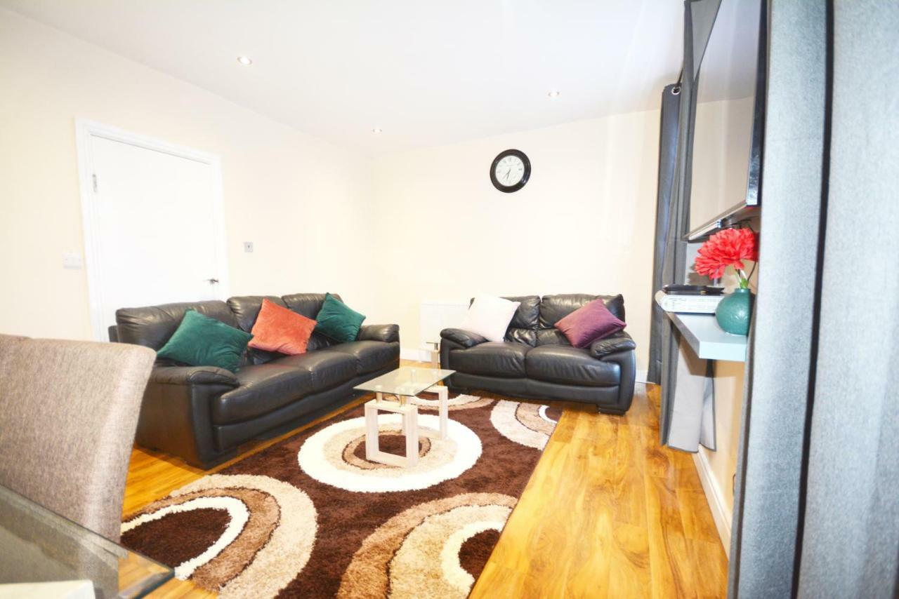 London Modern 4 Bedroom Apartment Eksteriør bilde