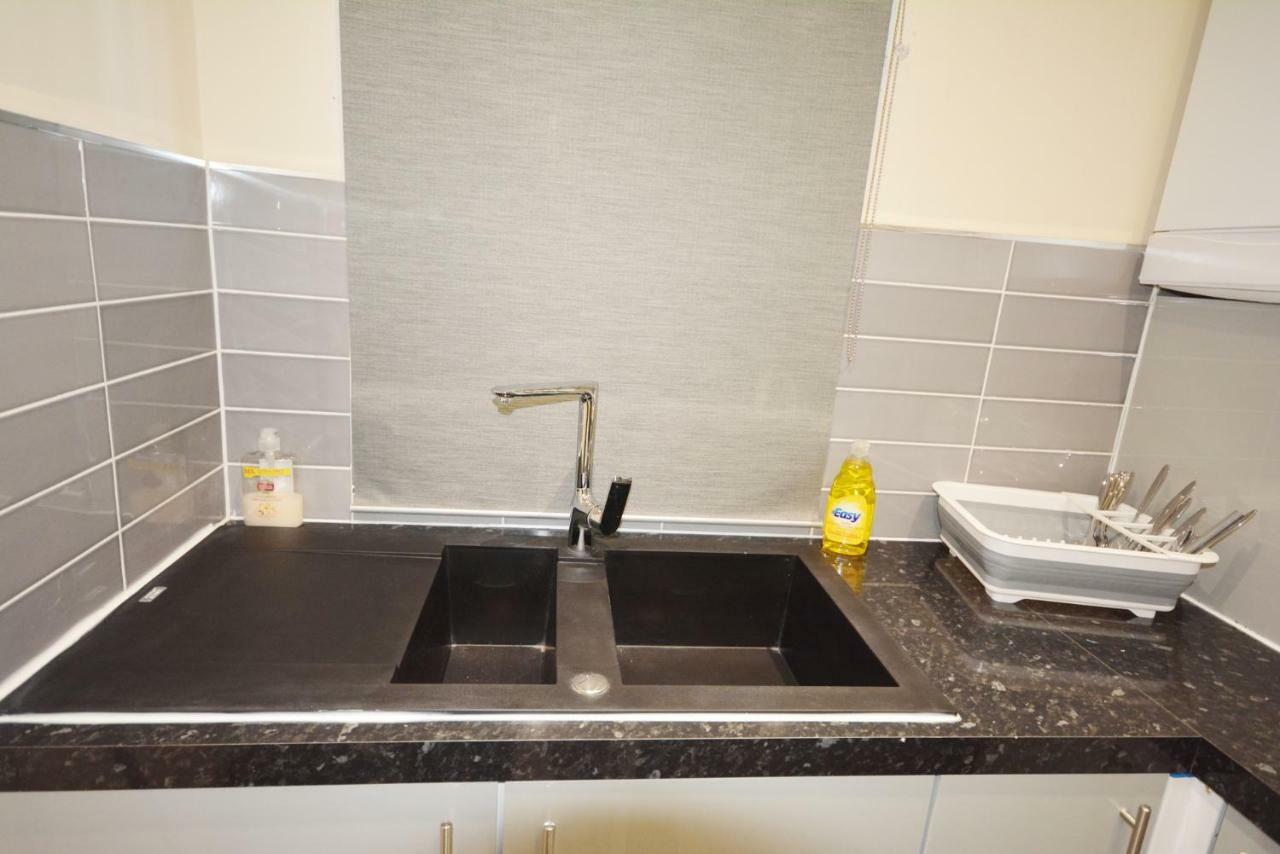 London Modern 4 Bedroom Apartment Eksteriør bilde