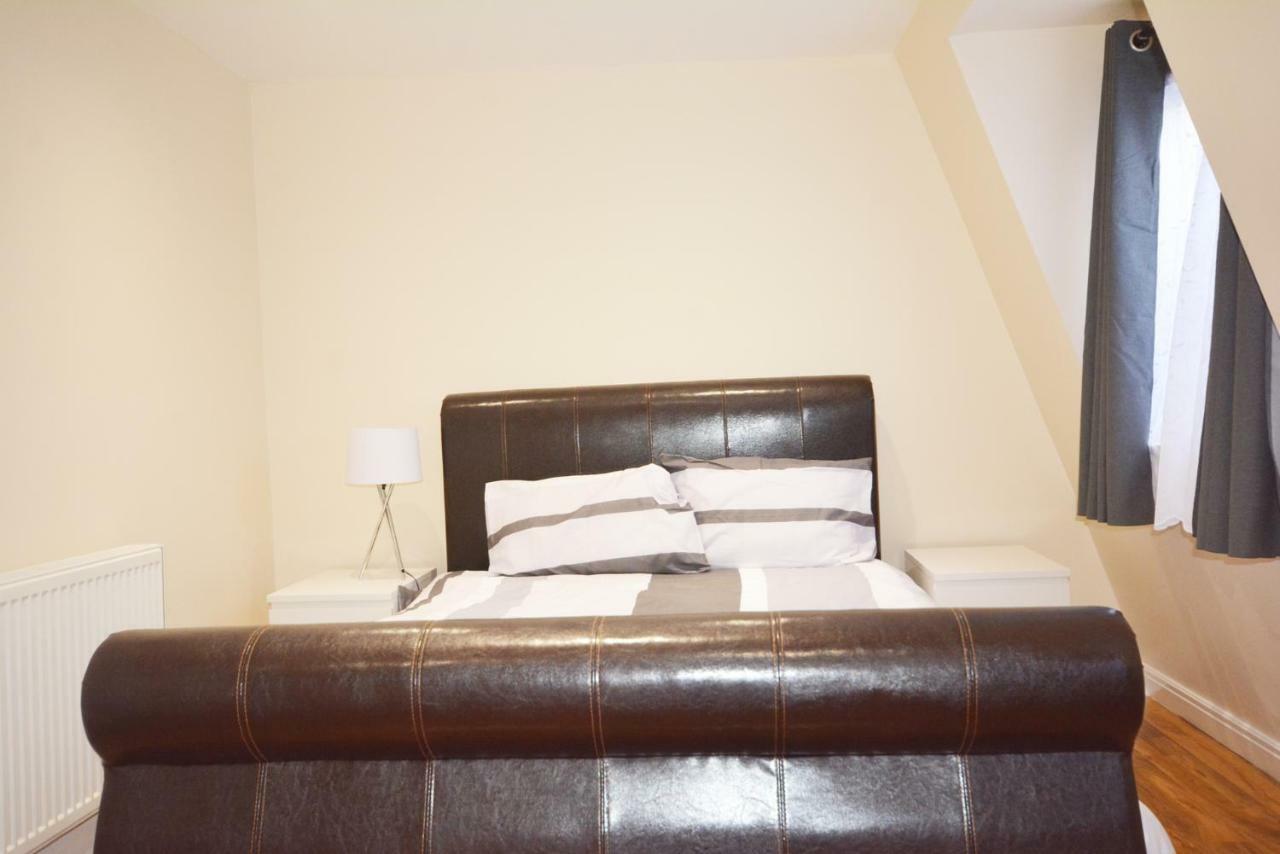 London Modern 4 Bedroom Apartment Eksteriør bilde