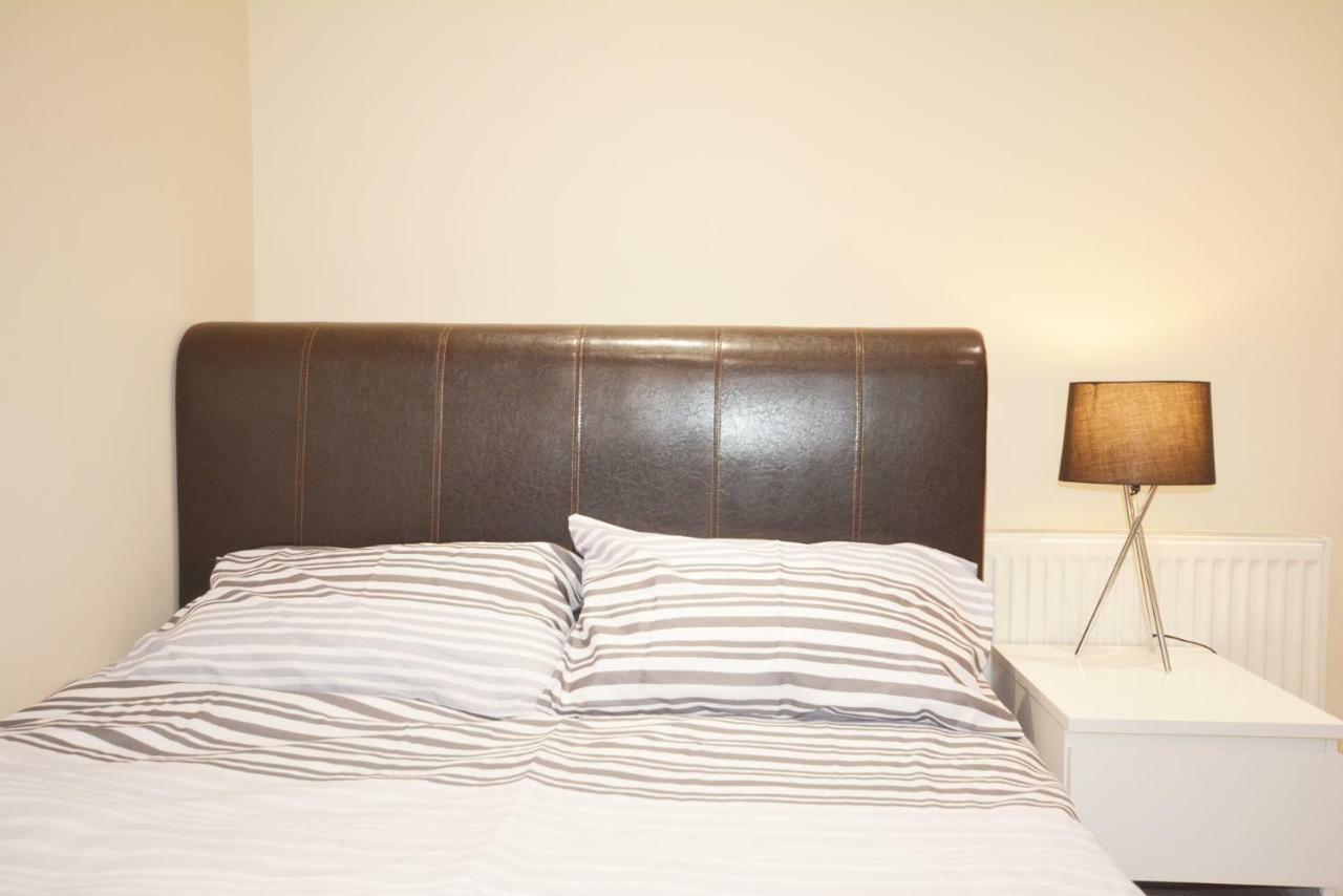 London Modern 4 Bedroom Apartment Eksteriør bilde